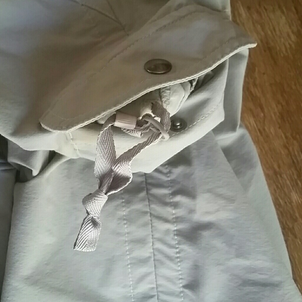 Kuhl Women's Pants in Light Gray - Picture 5 of 8